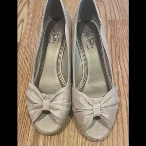 Life Stride Soft System Wedges. Size 8.5M